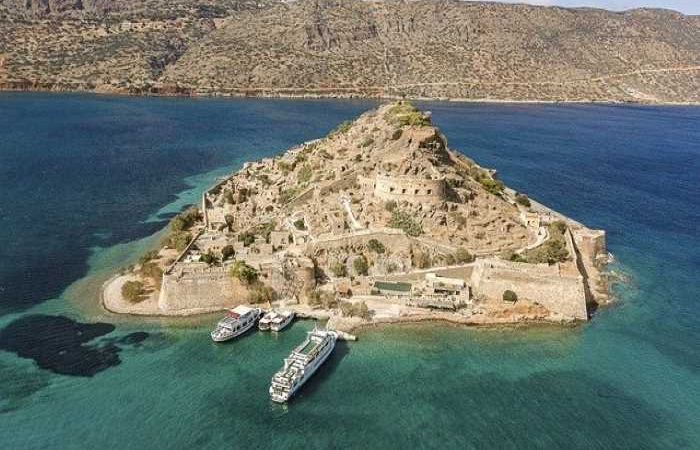 Σπιναλόνγκα-ΖΩΗ ΔΙΚΤΑΙΟΥ