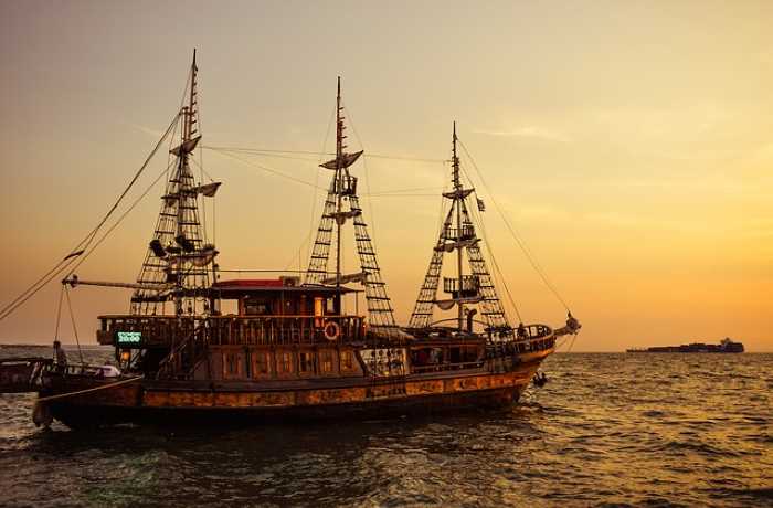 Ένα κλειδί στη Σαλονίκη - ΧΟΡΧΕ ΛΟΥΙΣ ΜΠΟΡΧΕΣ