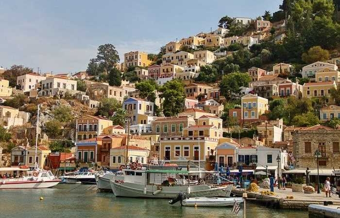 Οι ποιητές πάνε διακοπές στα ελληνικά νησιά (Ποιήματα)