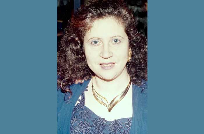 Δέκα ποιήματα της Χαράς Ρίζου