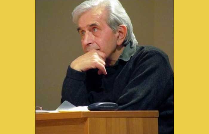 Δέκα ποιήματα του Τόλη Νικηφόρου