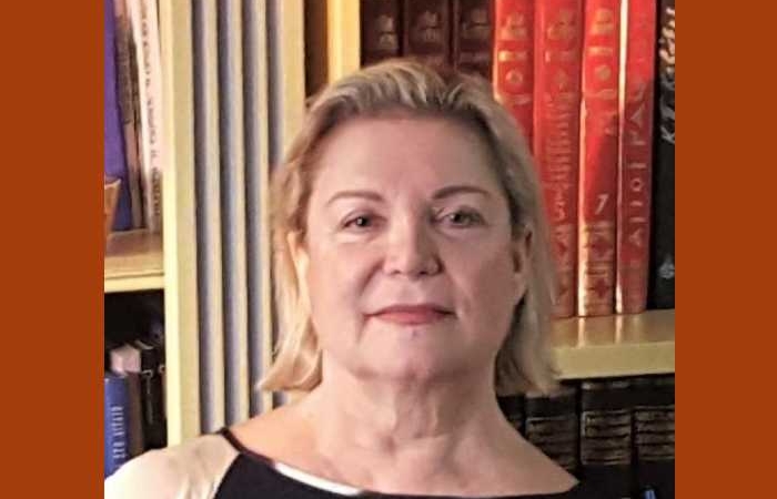 Δέκα ποιήματα της Αργυρώς Αγγελίνας-Ζωγράφου