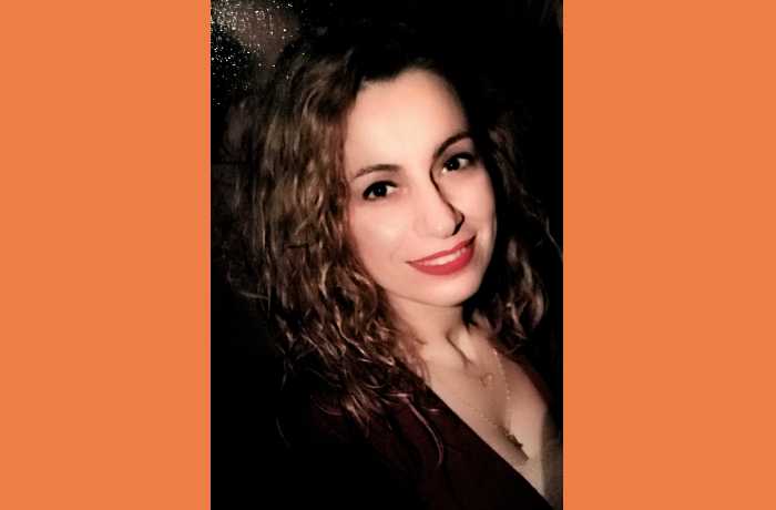 Δέκα ποιήματα της Νίκης Σκουτέρη