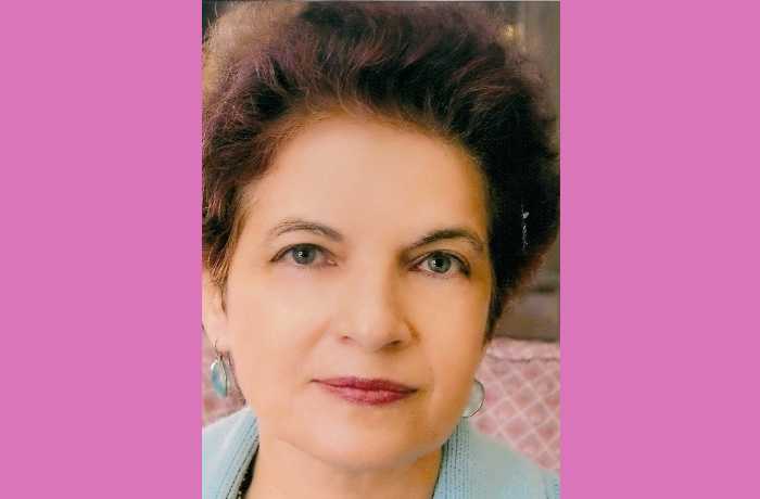 Δέκα ποιήματα της Αλεξάνδρας Μπακονίκα