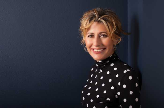 Δέκα ποιήματα της Έλσας Κορνέτη