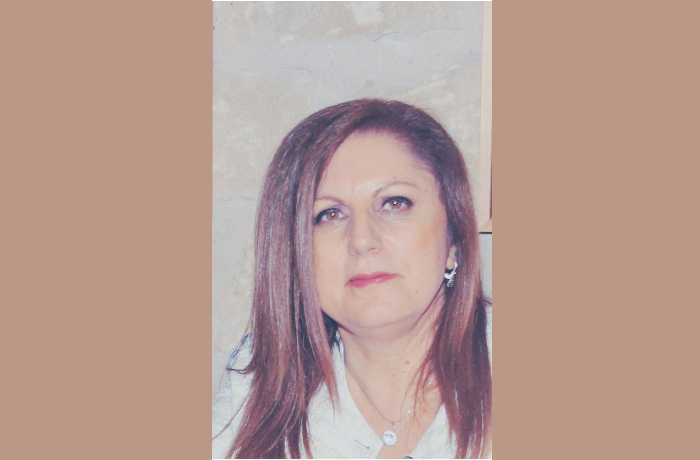 Δέκα ποιήματα της Ελένης Αρτεμίου-Φωτιάδου