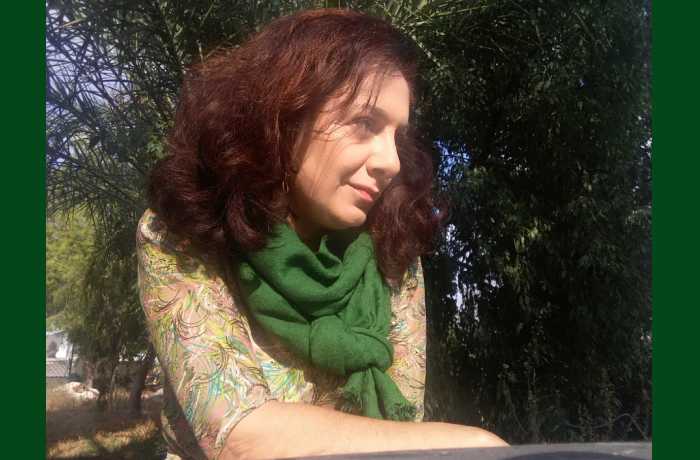 Δέκα ποιήματα της Βούλας Αντωνίου