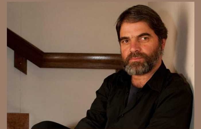 Δέκα ποιήματα του Δημήτρη Τρωαδίτη