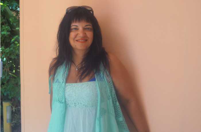 Δώδεκα ποιήματα της Ρίας Φελεκίδου