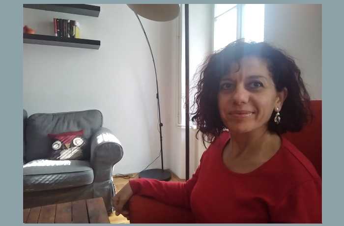 Δέκα ποιήματα της Νόρας Νατζαριάν