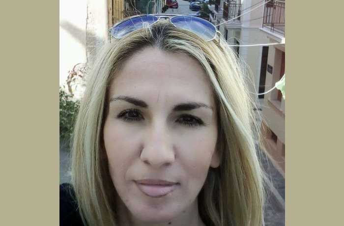 Δέκα ποιήματα της Μαρίας Πολίτου