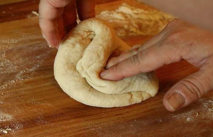 Το μαγικό ζυμάρι- ΘΩΜΑΗ ΤΣΙΜΕΡΙΚΑ