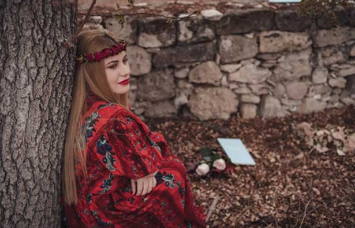 Δέκα ποιήματα της Αντωνίνης Σμυρίλλη