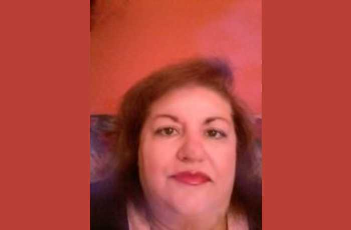 Δέκα ποιήματα της Αγγέλας Καραγκούνη