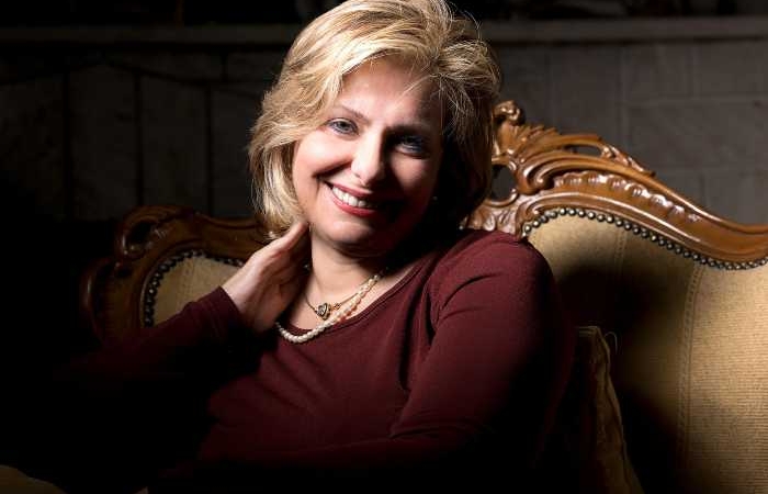 Δέκα ποιήματα της Αναστασίας Καραογλάνη