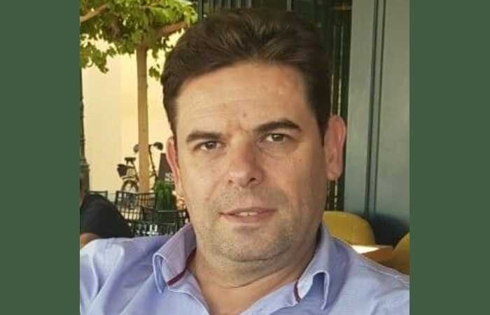 Δέκα ποιήματα του Κυριάκου Δοσαρά