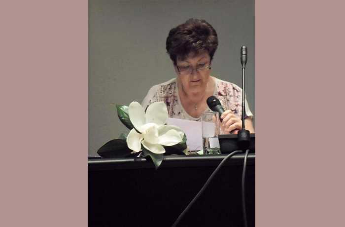 Δεκατρία ποιήματα της Μαρίας Σκουρολιάκου