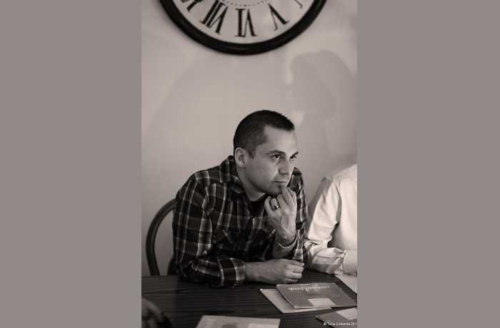 Δέκα ποιήματα του Χρήστου Μουζεβίρη