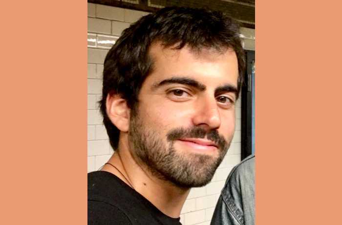 Δέκα ποιήματα του Χαρίλαου Νικολαΐδη