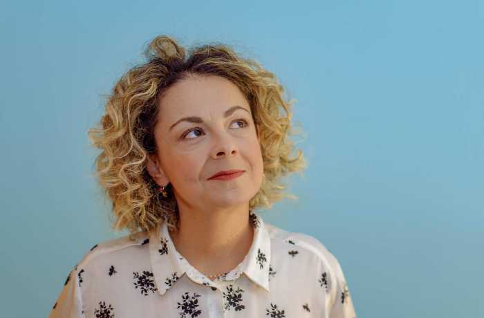 Δέκα ποιήματα της Δήμητρας Σαχαρίδου