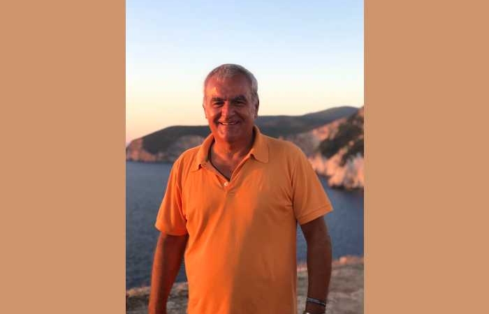 Δέκα ποιήματα του Γρηγόρη Σκιαδά
