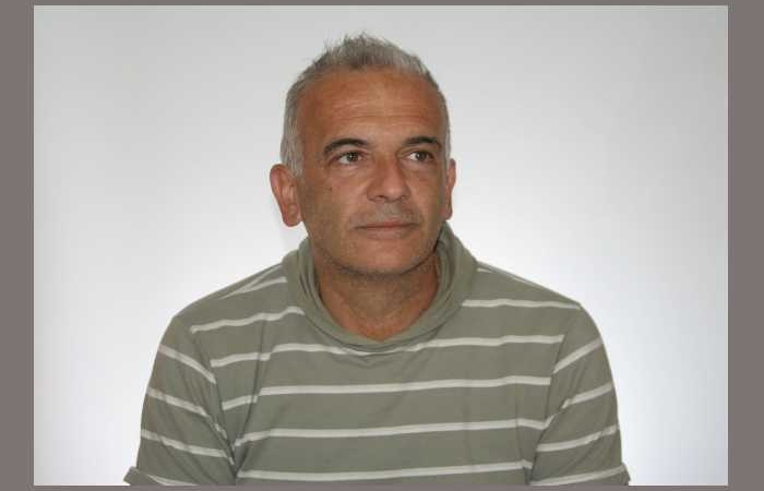 Δέκα ποιήματα του Γιάννη Τόλια