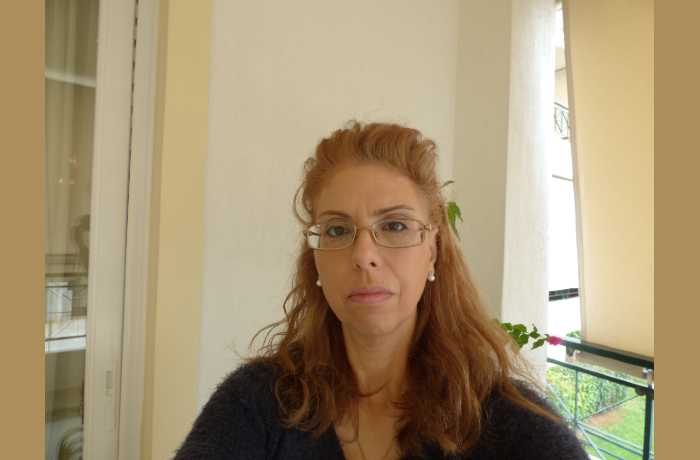 Δέκα ποιήματα της Βίκυς Πρασίνου