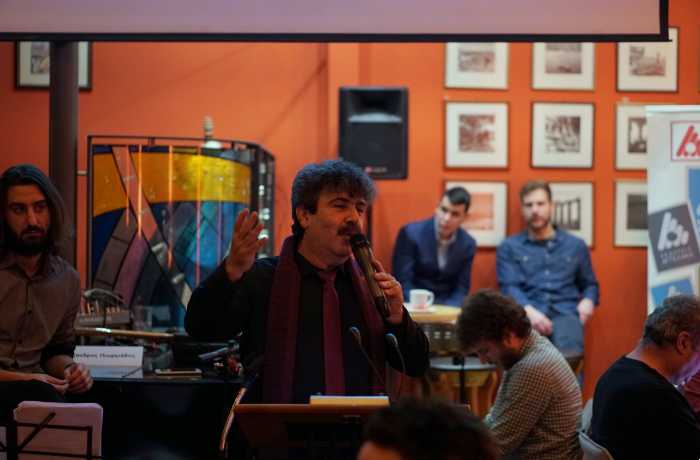 Δέκα ποιήματα του Γιώργου Μανιού