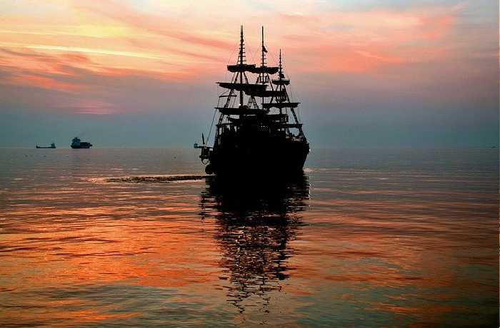 Το καράβι (πλοίο) στην ποίηση (ποιήματα)