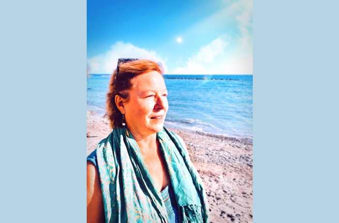 Δέκα ποιήματα της Νίκης Παπαξενοφώντος