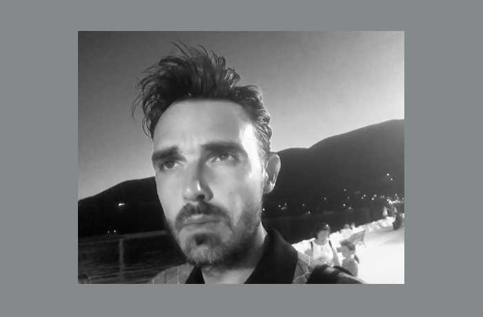 Δέκα ποιήματα του Αθανάσιου Τζίκα