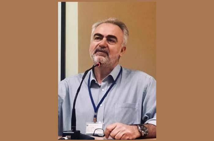 Δέκα ποιήματα του Νίκου Φωτόπουλου