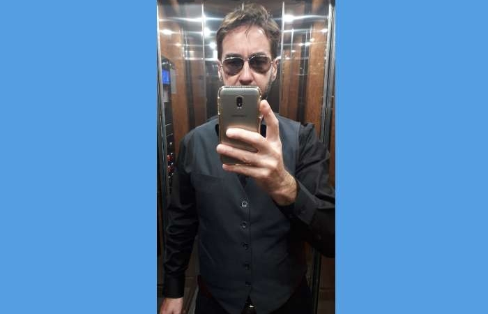 Δώδεκα ποιήματα του Κωνσταντίνου Παπαευσταθίου
