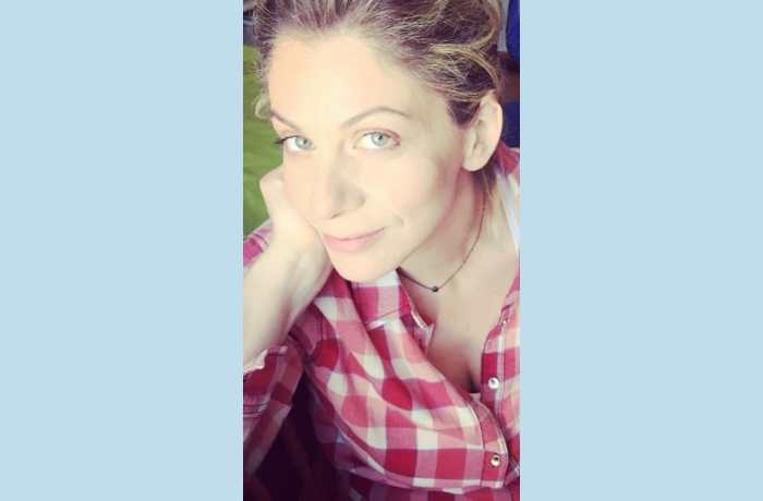 Δέκα ποιήματα της Άννας Βασιάδη