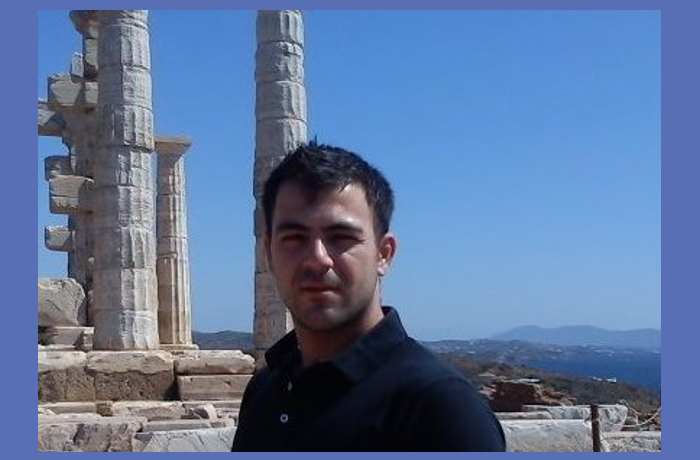 Δέκα ποιήματα του Κώστα Λαζαράκη