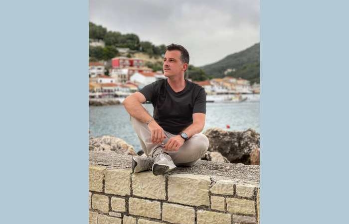 Δέκα ποιήματα του Γιώργου Βαγγελάκη