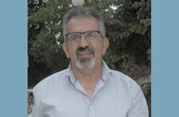 Δώδεκα ποιήματα του Κώστα Τσιαλαφούτα