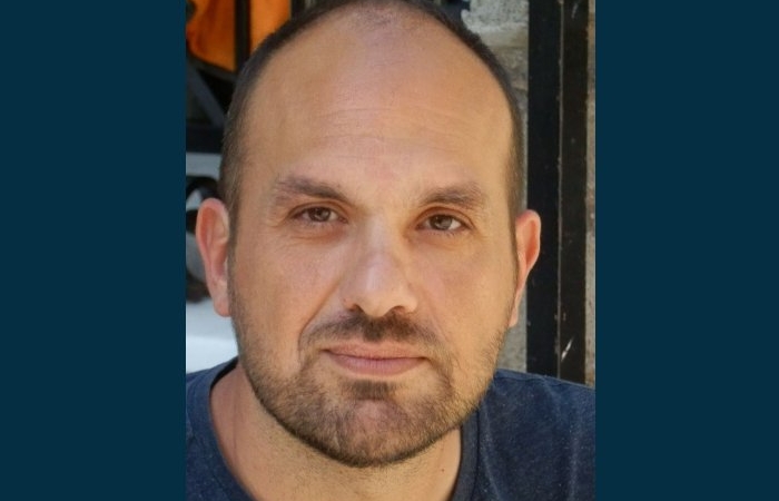 Έντεκα ποιήματα του Άγγελου Κούρου