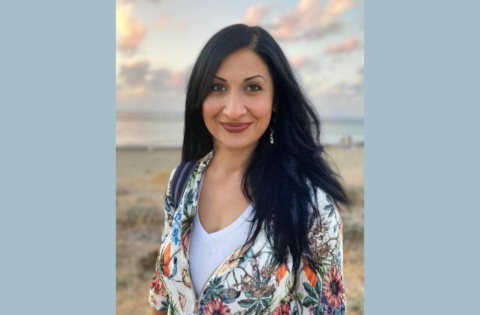 Οκτώ ποιήματα της Μαρίας Τζιαούρη-Χίλμερ