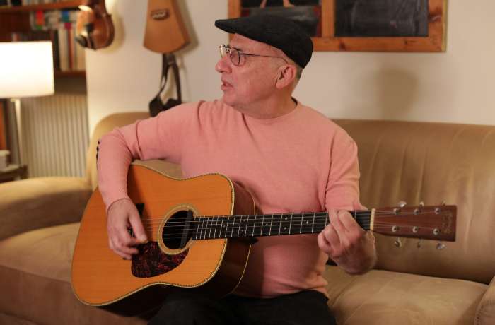 " Το όνειρό μου είναι η τέχνη να γίνει κομμάτι του εαυτού μας!"-Συνέντευξη με τον τραγουδοποιό Νίκο Γερακάρη