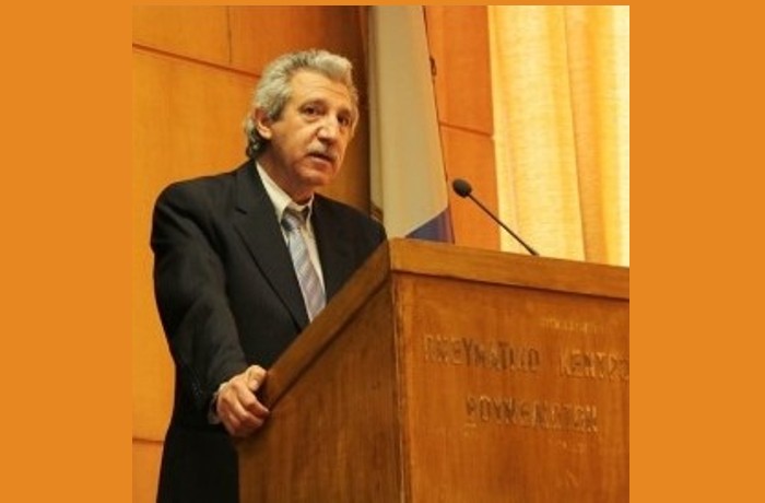 Δεκατρία ποιήματα του Λάμπρου Ηλία