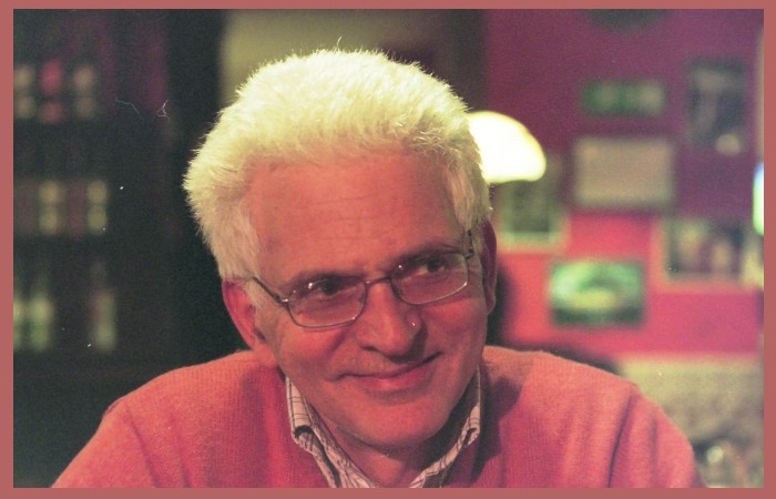 Δέκα ποιήματα του Νάκη Σκορδίλη