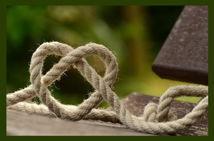 Λένε ότι ο έρωτας είναι κάτι μεγαλειώδες- ΡΕΪΝΑΛΝΤΟ ΑΡΕΝΑΣ