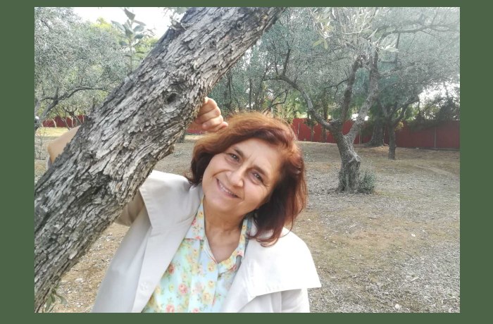 "Τα παραμύθια μάς ταξιδεύουν σε τόπους όπου οι προσωπικές έγνοιες ξεχνιούνται!"- Συνέντευξη με τη συγγραφέα  Ελένη Ταμαρέση-Παπαθανασίου