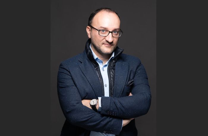 "Tο αληθινό ποίημα δεν είναι άψυχο κατασκεύασμα!" - Συνέντευξη με τον ποιητή Κωνσταντίνο Νικολάου