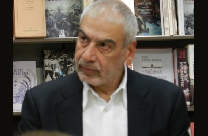 " Ό,τι έχει συμβεί στη ζωή οι ποιητές το έχουν ήδη περιγράψει!"- Συνέντευξη με τον ποιητή Νίκο Μυλόπουλο