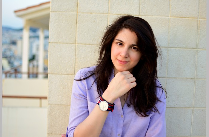 "Γράφω γιατί μέσα από τη μυθοπλασία μπορώ να ζω χίλιες ζωές!" - Συνέντευξη με τη συγγραφέα Έλενα Μπολονάση