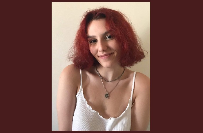 "Μέσα απ’ το γράψιμο, μαθαίνω πράγματα για τον εαυτό μου!" - Συνέντευξη με τη συγγραφέα Πένυ Καραγεωργίου