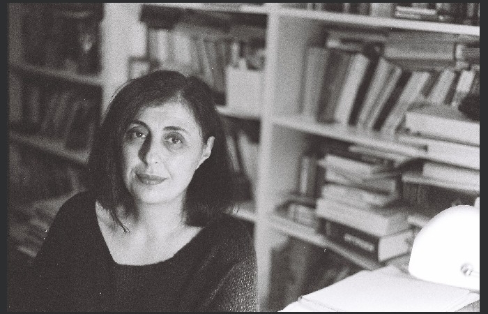 " Η συγγραφή μού δίνει... την συντροφιά της"! - Συνέντευξη με τη λογοτέχνιδα Μαρία Χουρδάκη