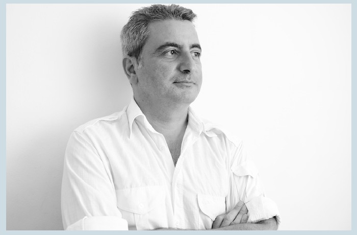 "Θεωρώ ότι ο συγγραφέας, πριν γράψει, αισθάνεται μιαν αφόρητη εσωτερική πίεση!"-Συνέντευξη με τον συγγραφέα Παύλο Κουτρουμπά